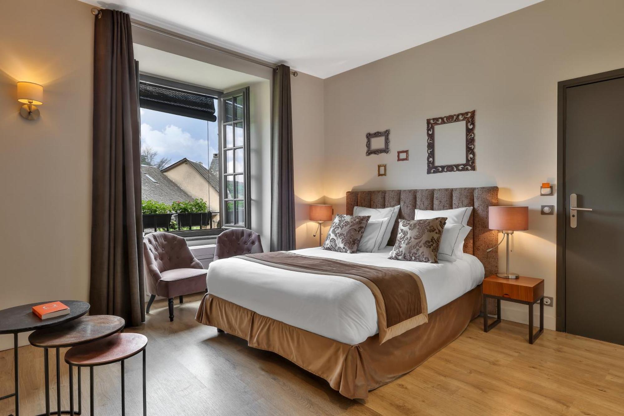 Hotel Joyet De Maubec Uzerche Ngoại thất bức ảnh